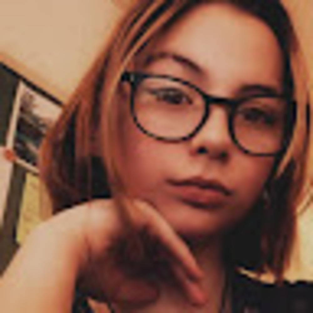 Meet your Posher, Camille